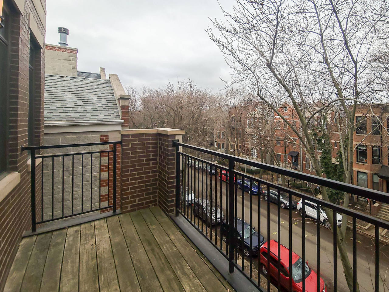 3247 North Seminary Ave. Apt. Image 8