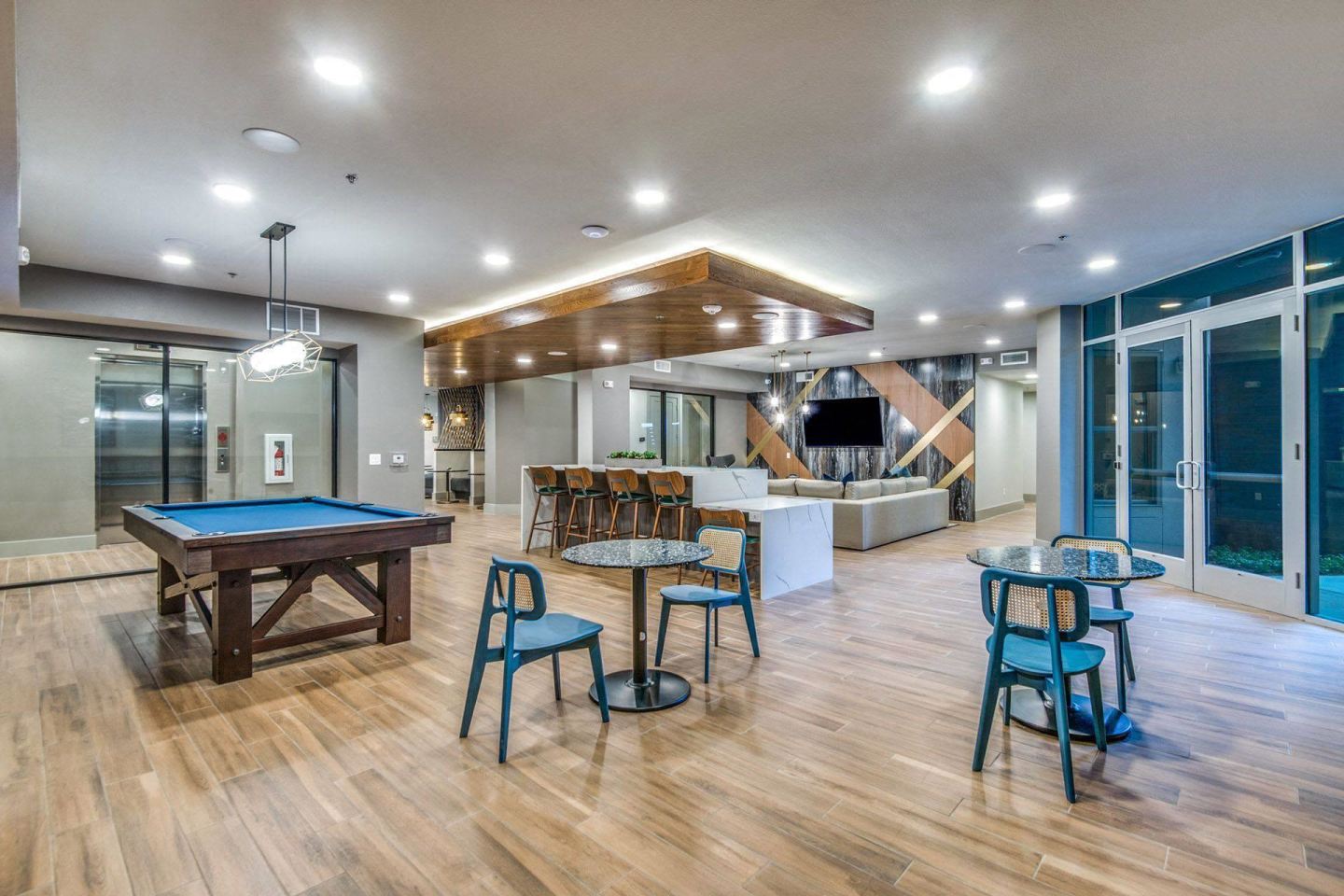 Luxia Gallery House Image 17