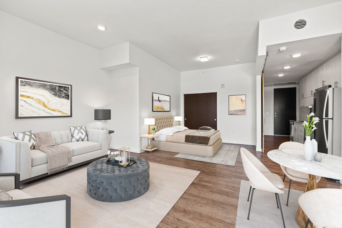MOTO Apartments Image 9