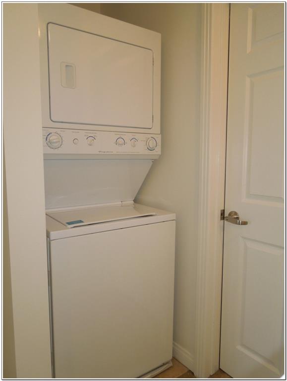 563 N Kenmore Ave Image 19