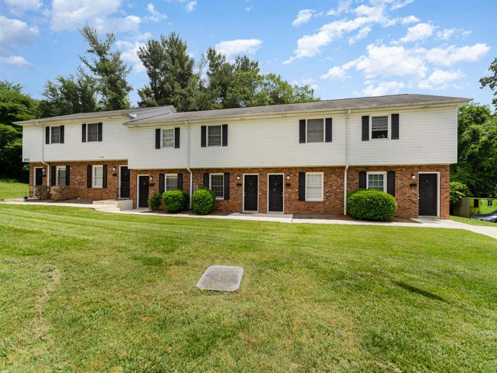 Meadowview Apartments and Townhomes Image 21