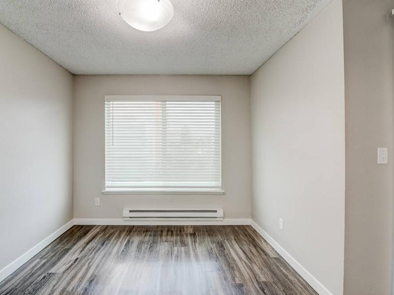 Pointe East Image 26