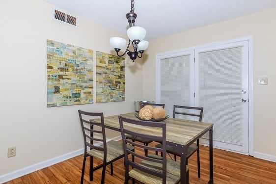 Walnut Springs Apartments Image 7