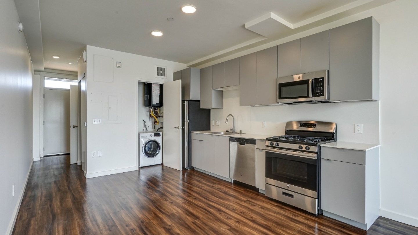 4801 Shattuck Image 36