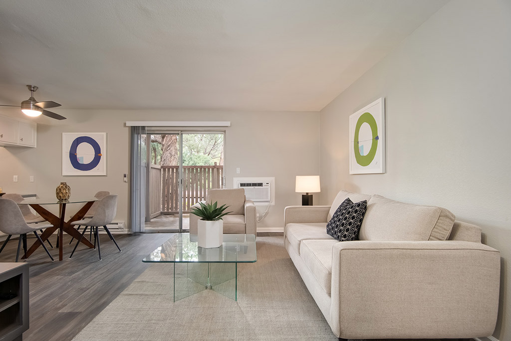 St. Charles Oaks Apartments Image 33