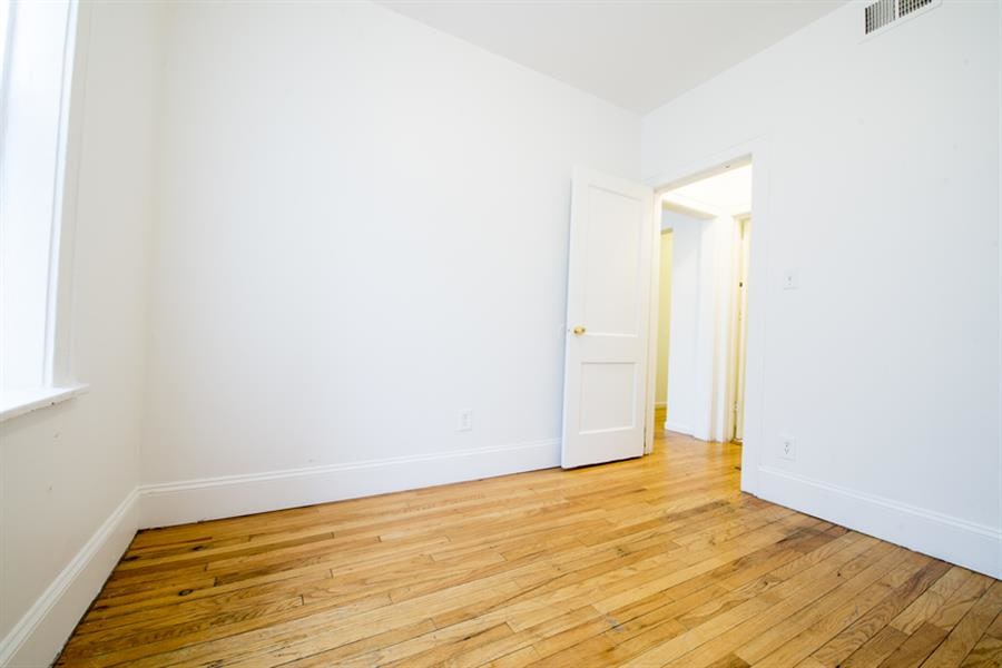 8001-03 S Carpenter Image 4