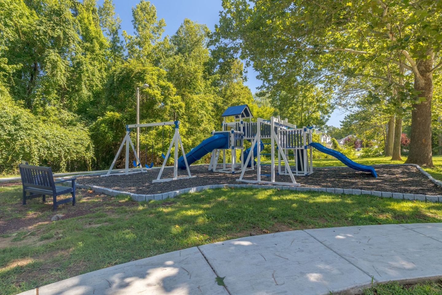 Arlington Apartments Image 11