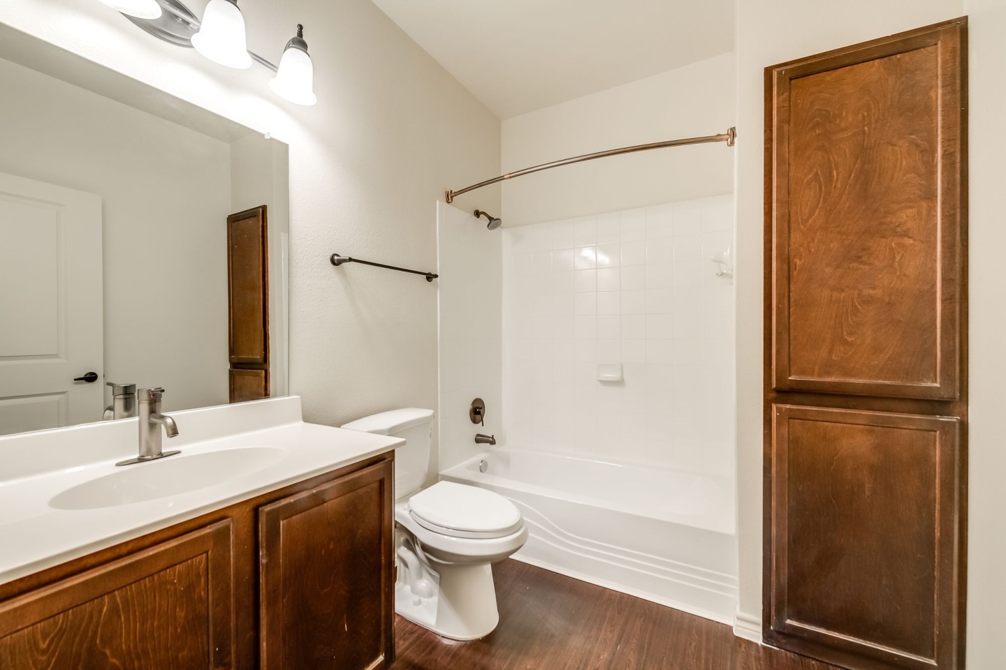 Majors Place Image 46
