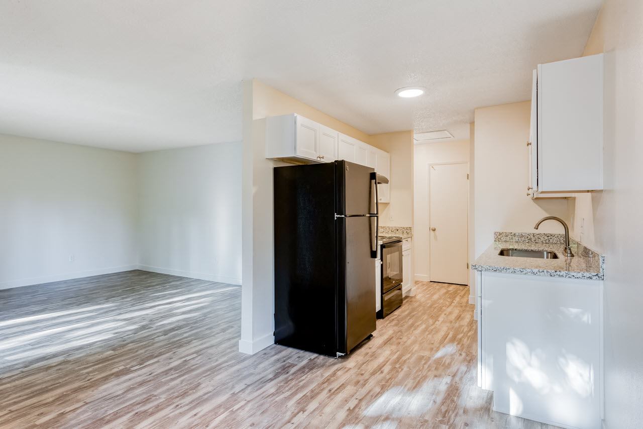 Michael Manor Apartments Image 7