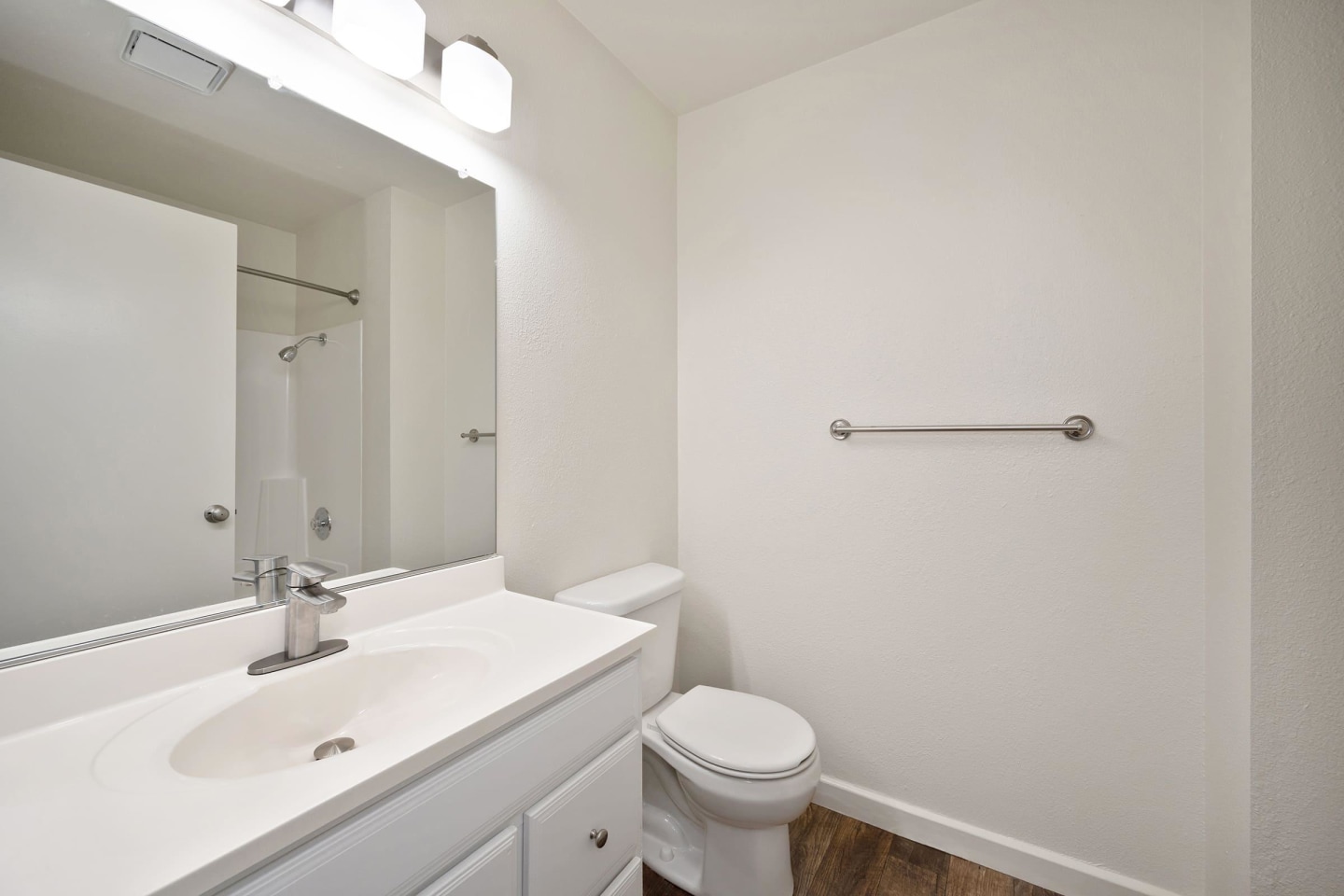 Elan Tamarack Shores Image 27