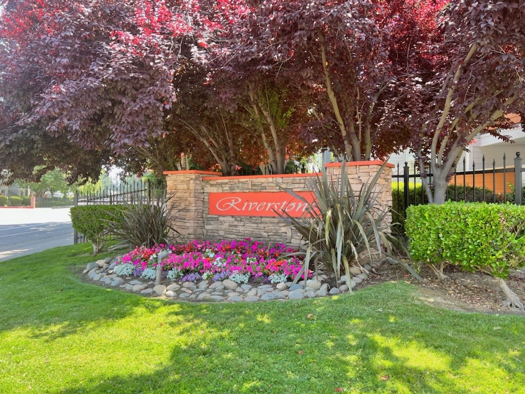 Riverstone Apartments Image 1