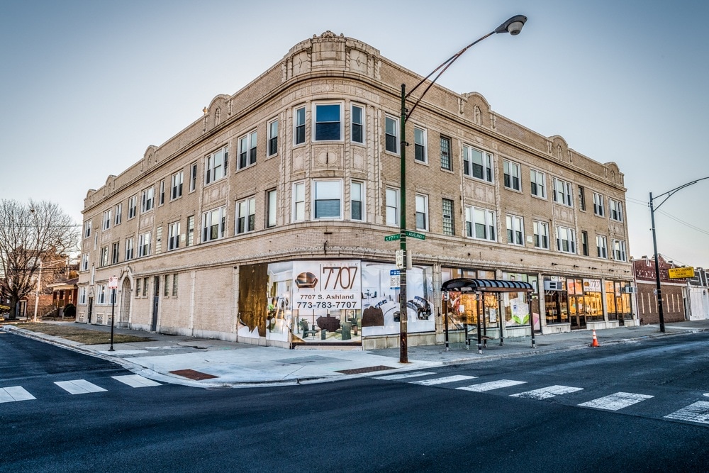 7701 S Ashland Image 3