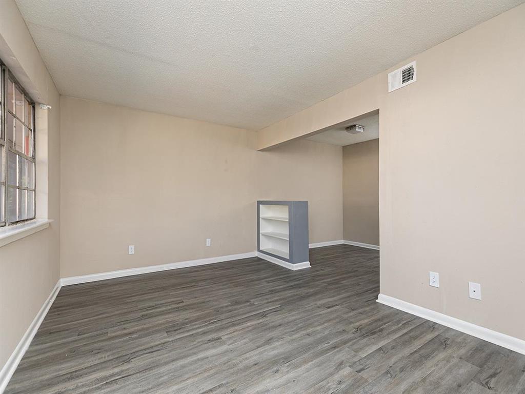 Monarch Villas Image 29