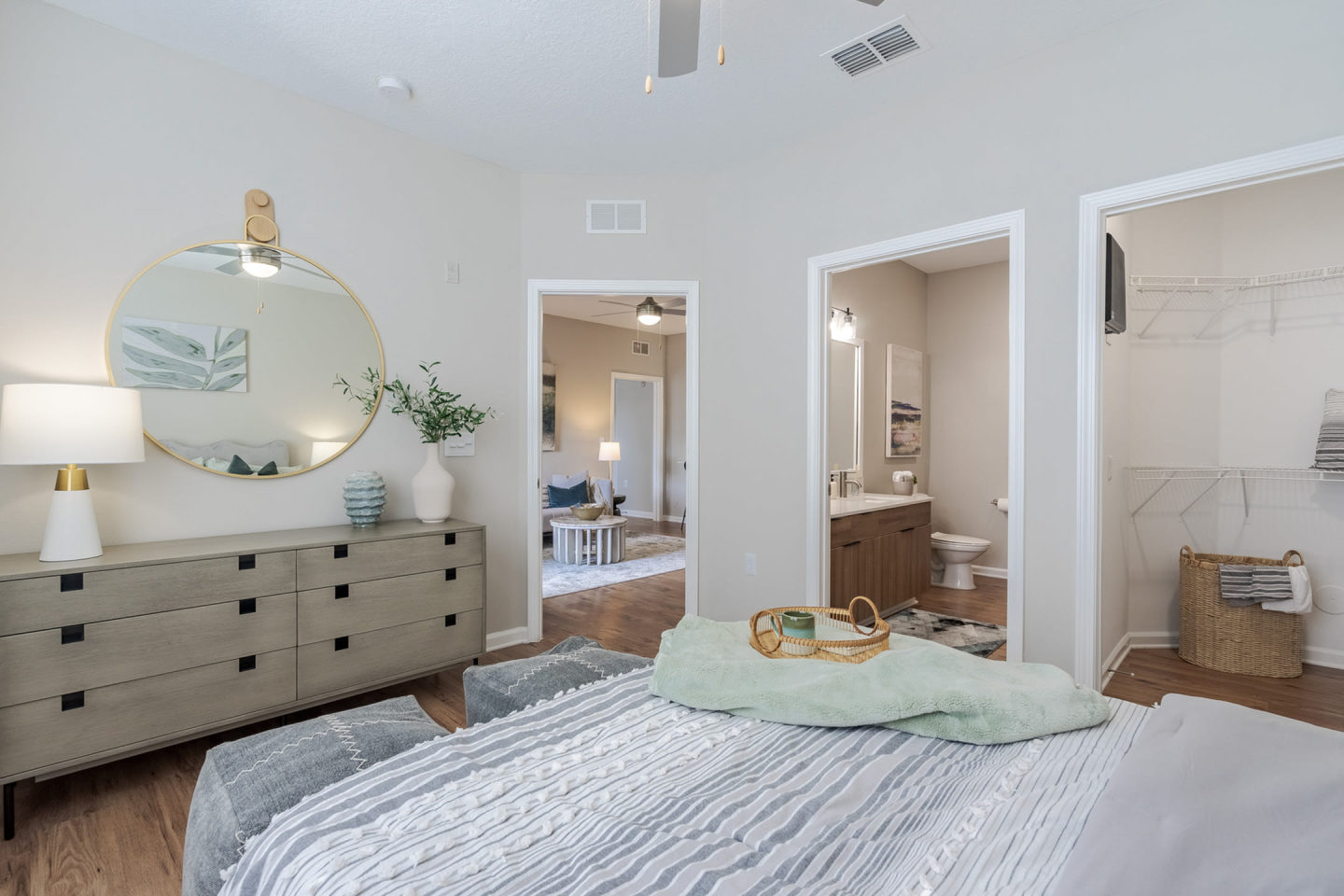 The Enclave at Tranquility Lake Apartments Image 9