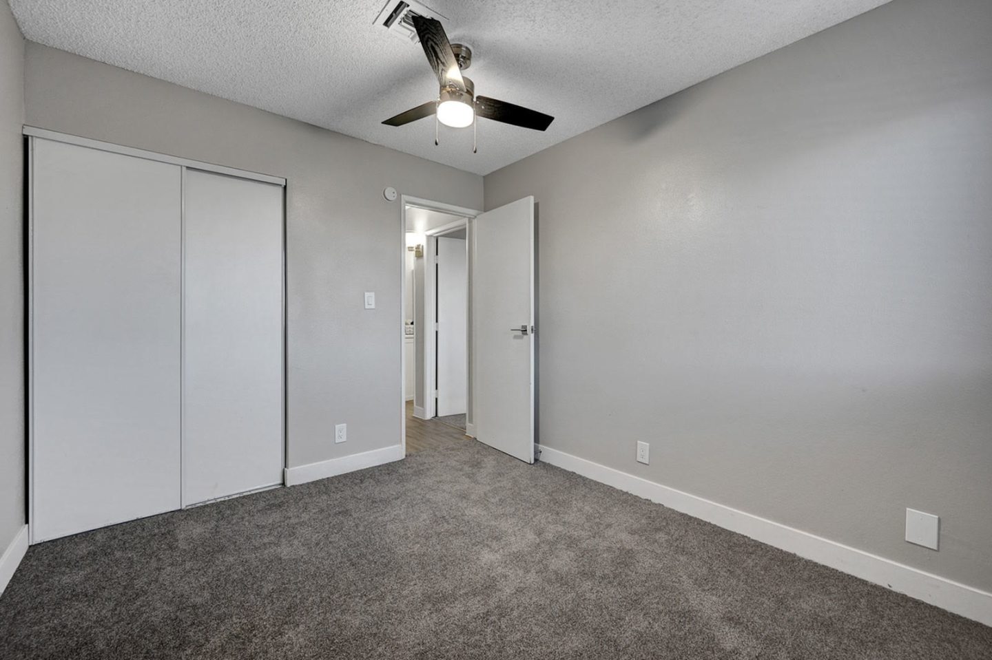 Ascend Townhomes Image 27