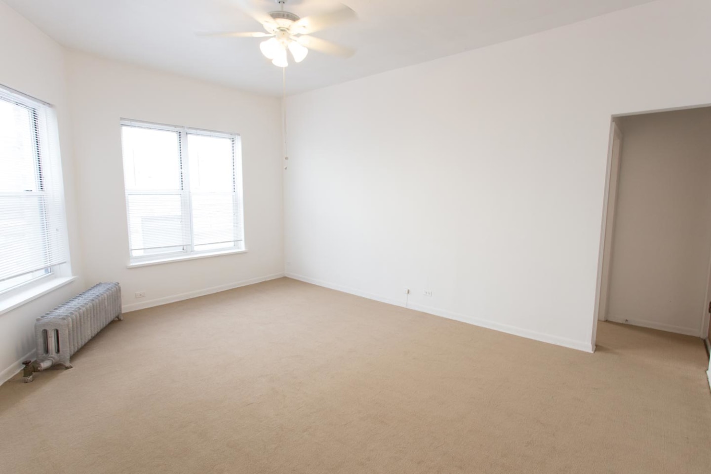 5300-5308 S. Hyde Park Boulevard Image 15