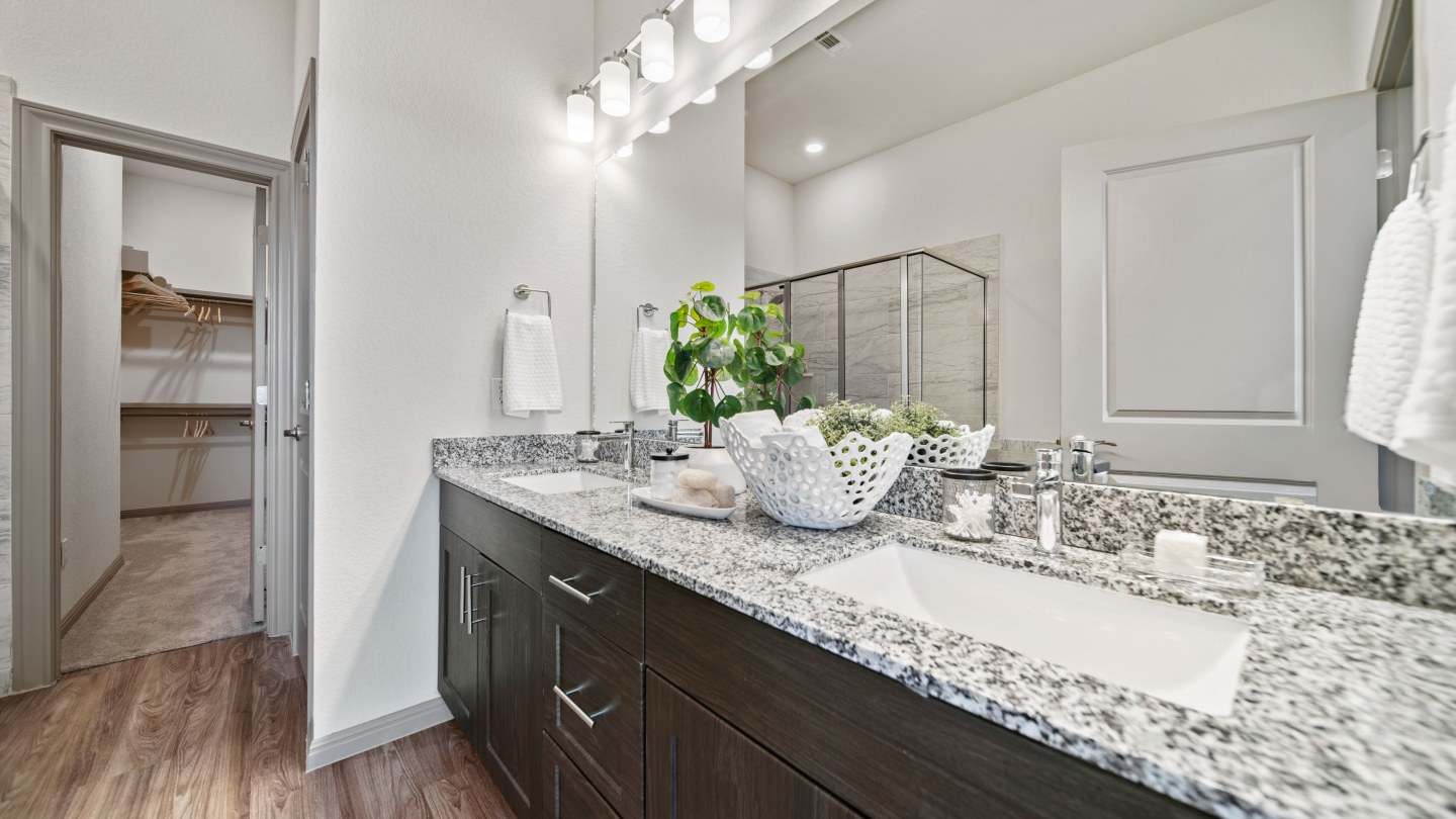 Summit Brownstones Townhomes Image 14