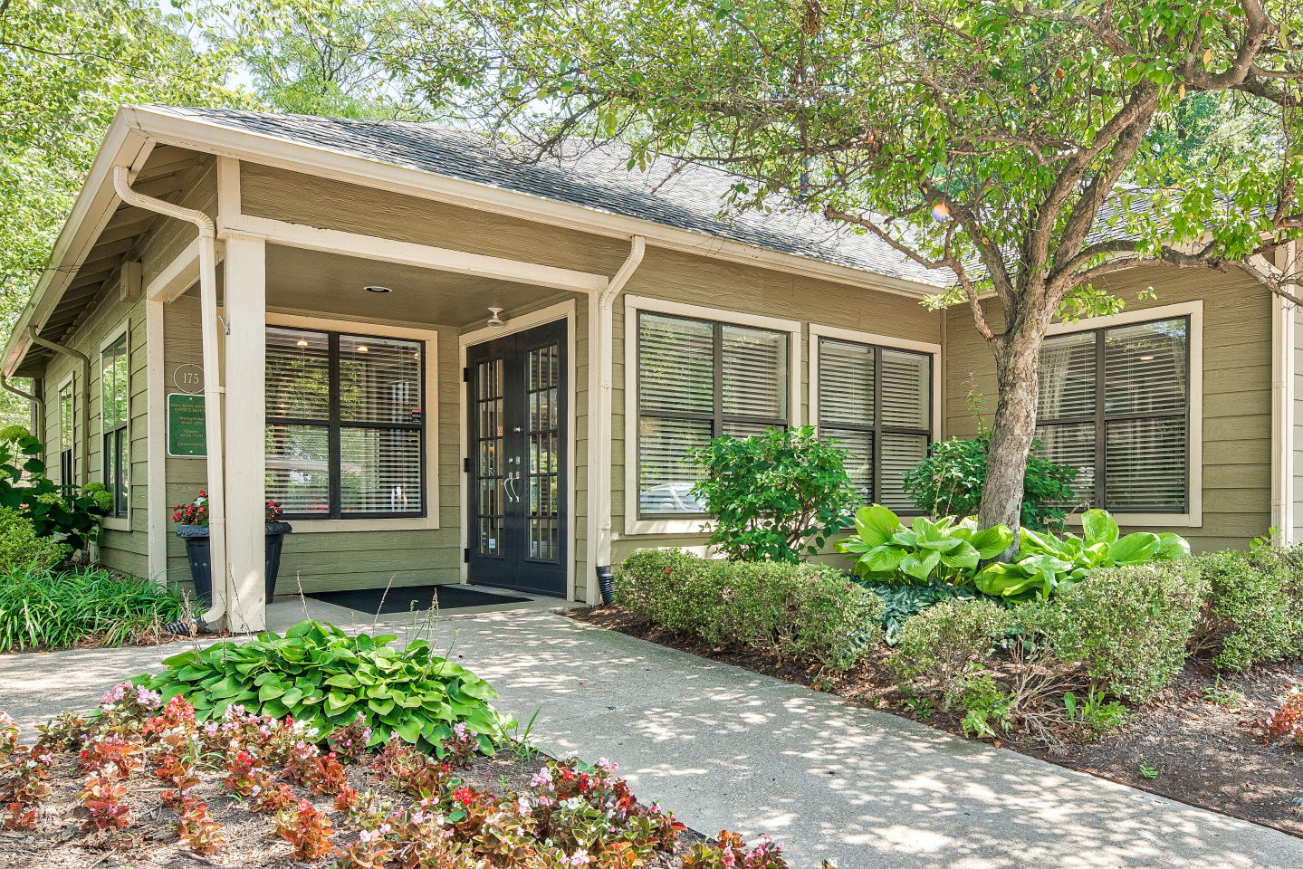 Stoney Brooke Apartments Image 19