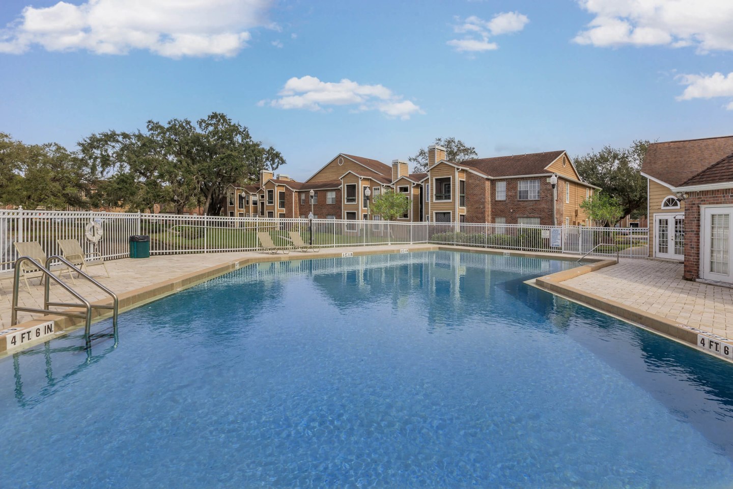 Regency Gardens Condos Image 18