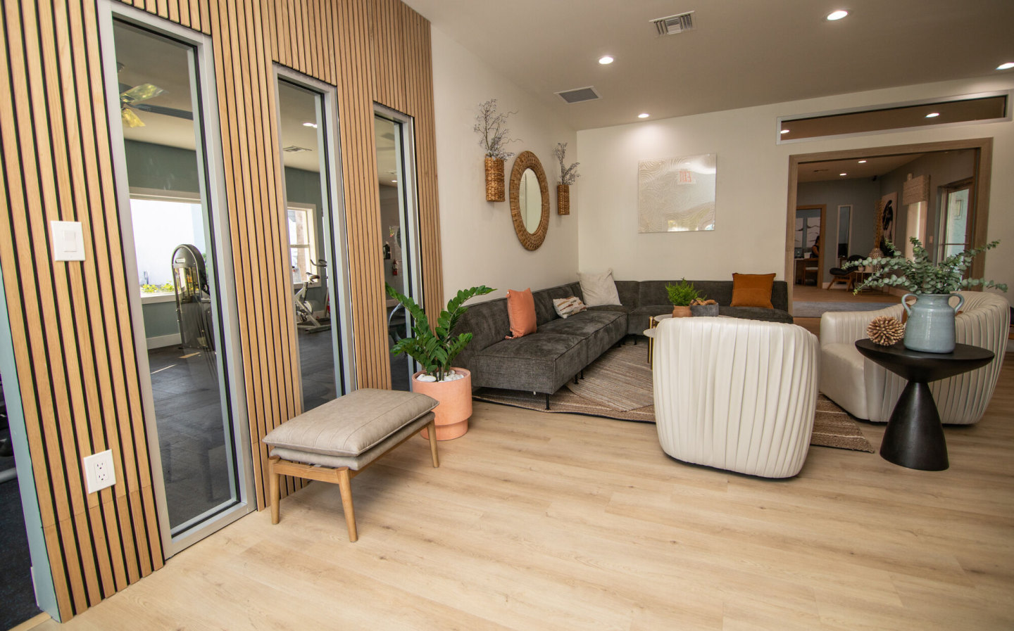 The Laurels Apartment Homes Image 24