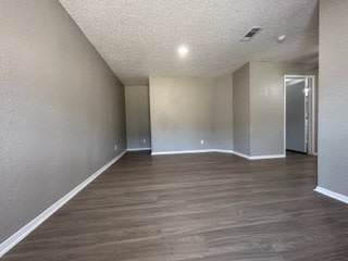 Chalet Apartments Image 4