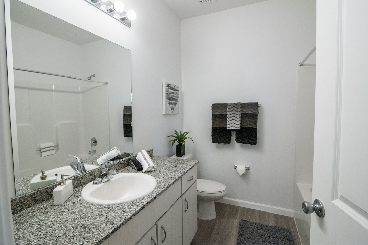 Mirage Bay Rental Townhomes Image 14