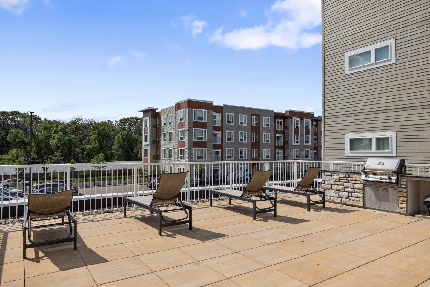 Spring House Image 40