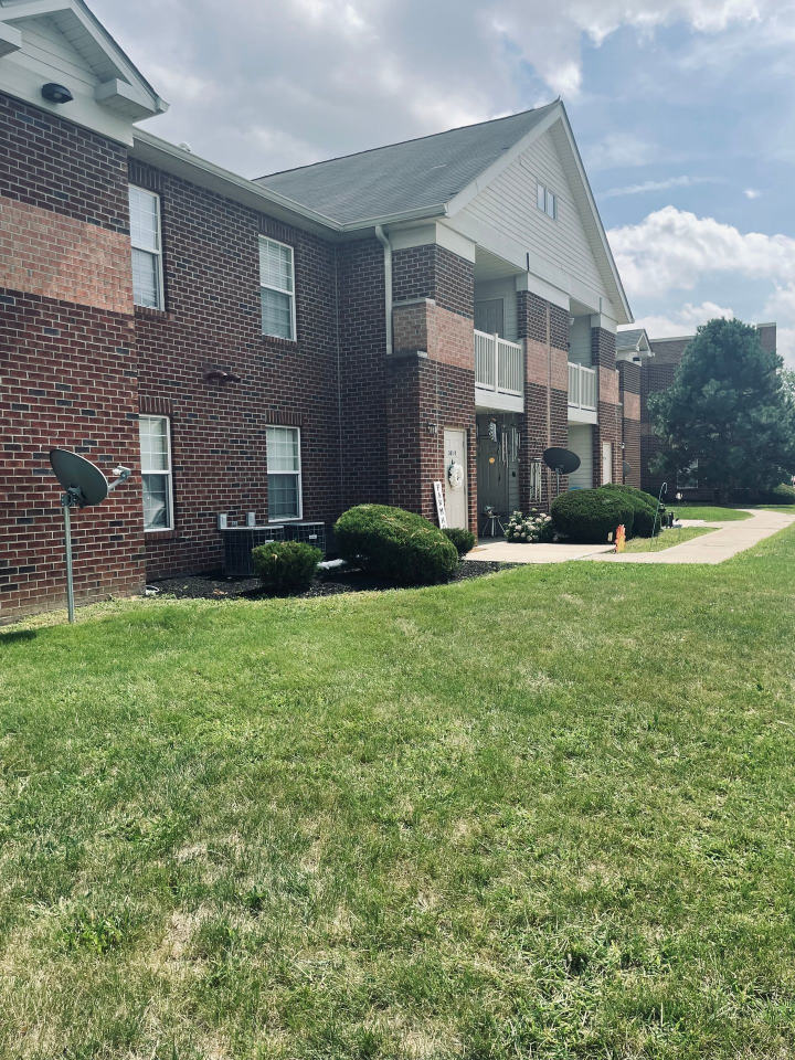 Duck Creek Apartments Image 1