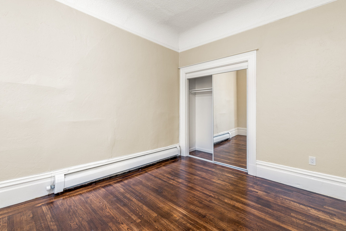 2619 MISSION Apartments Image 3