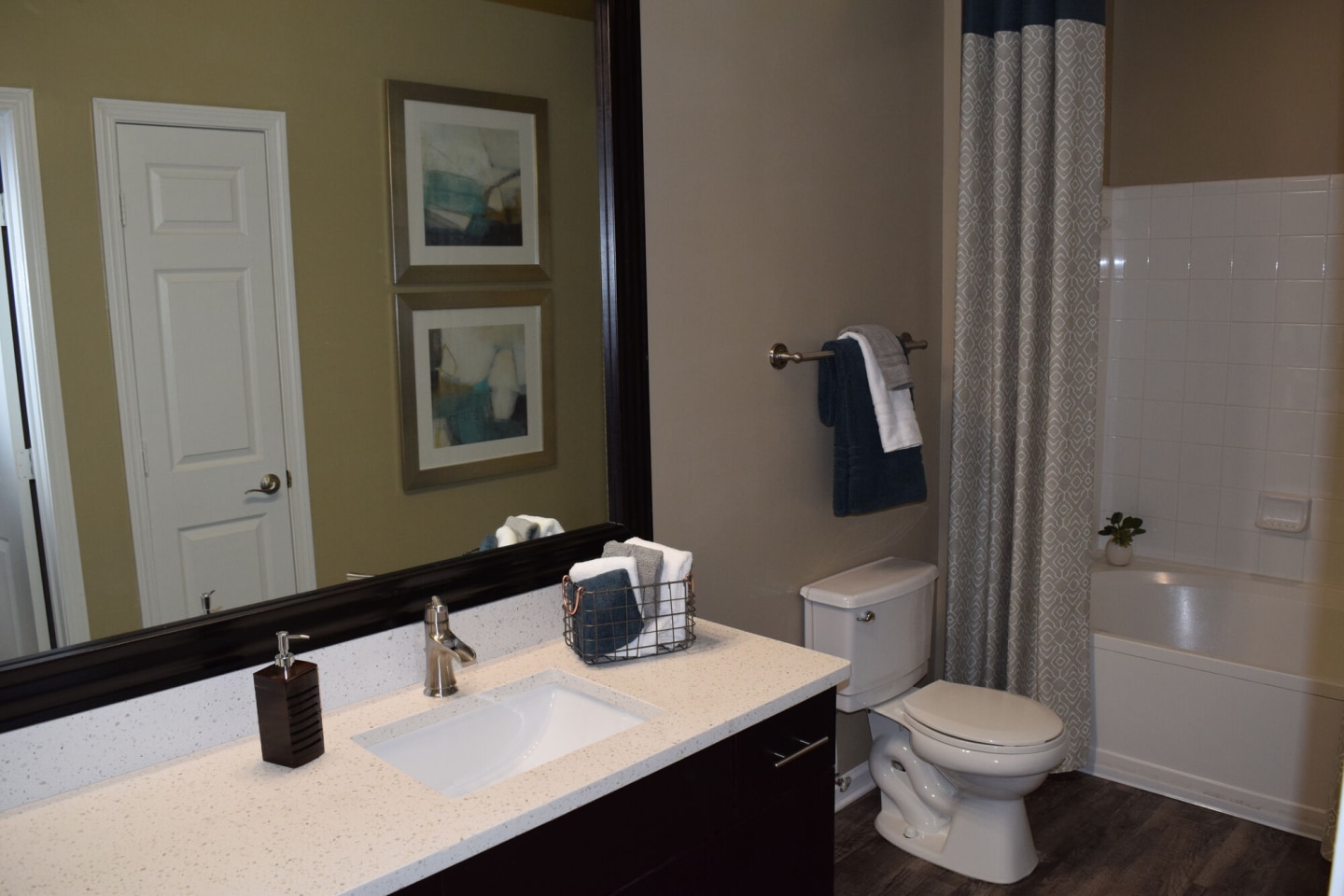 Reserve at Lenox Park Apartments Image 18