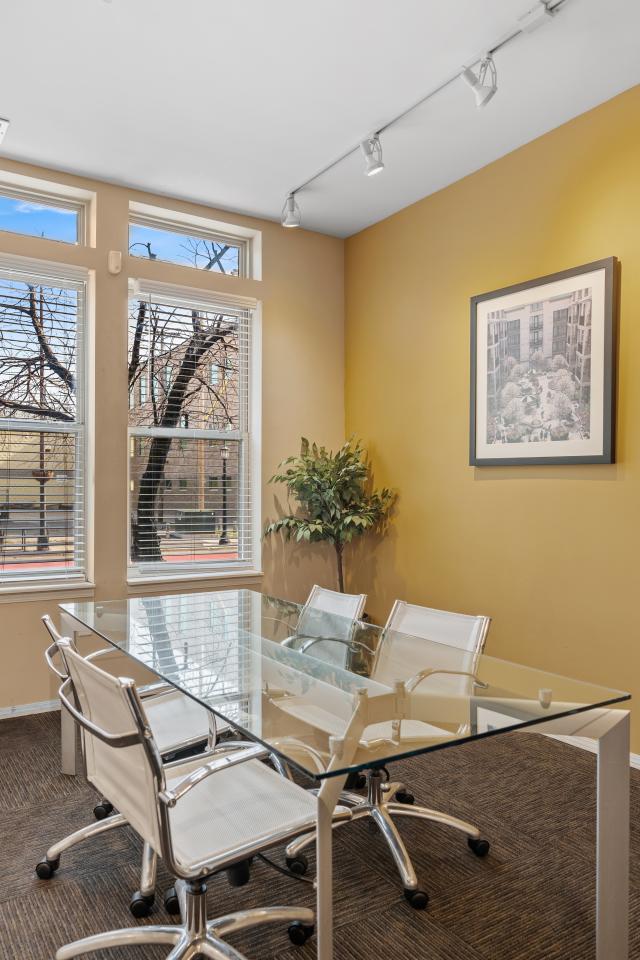 Uptown Lake Apartments Image 23