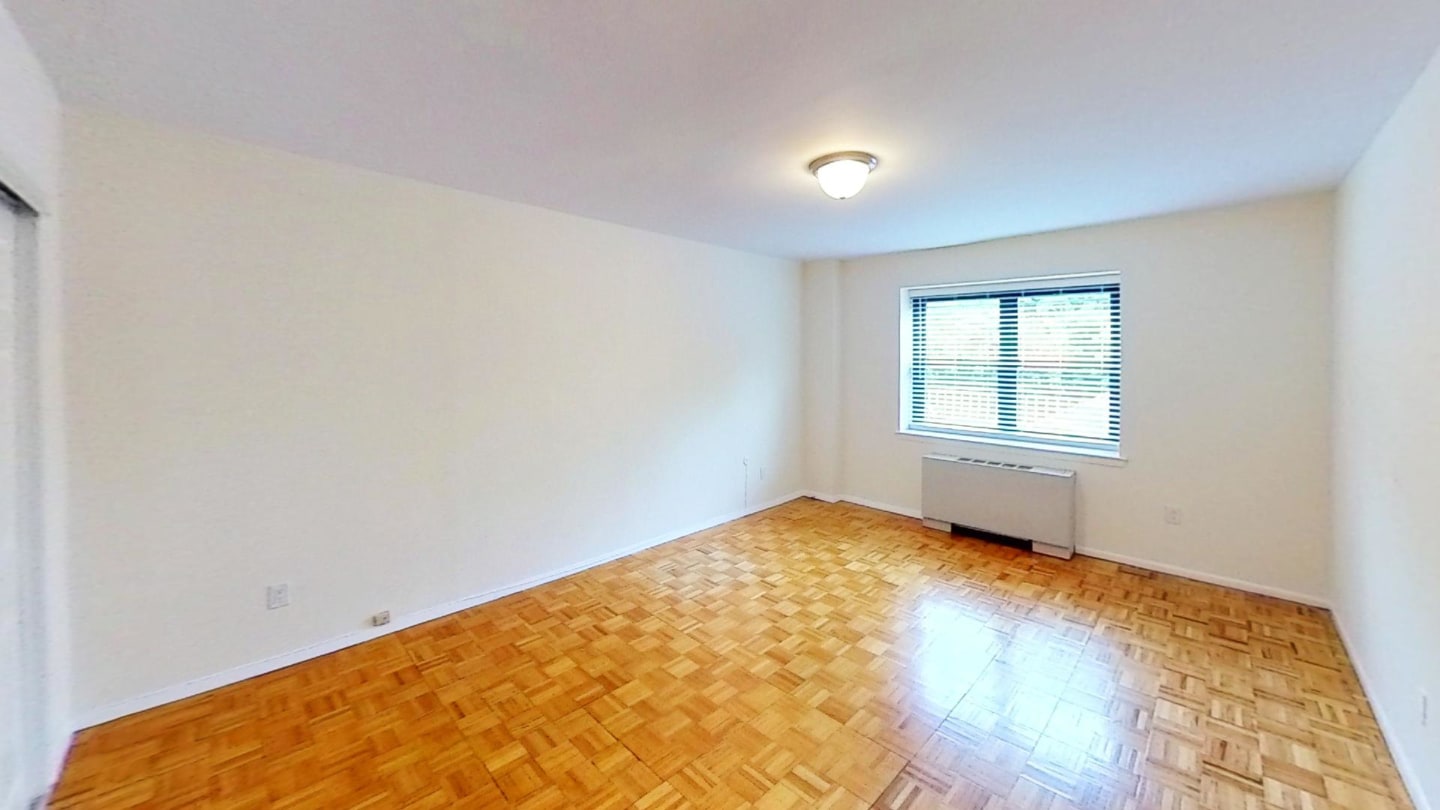 Grand Imperial Apartments Image 21