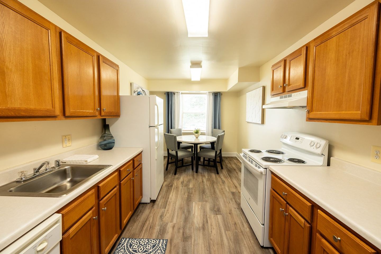 Woodridge Apartments Image 3