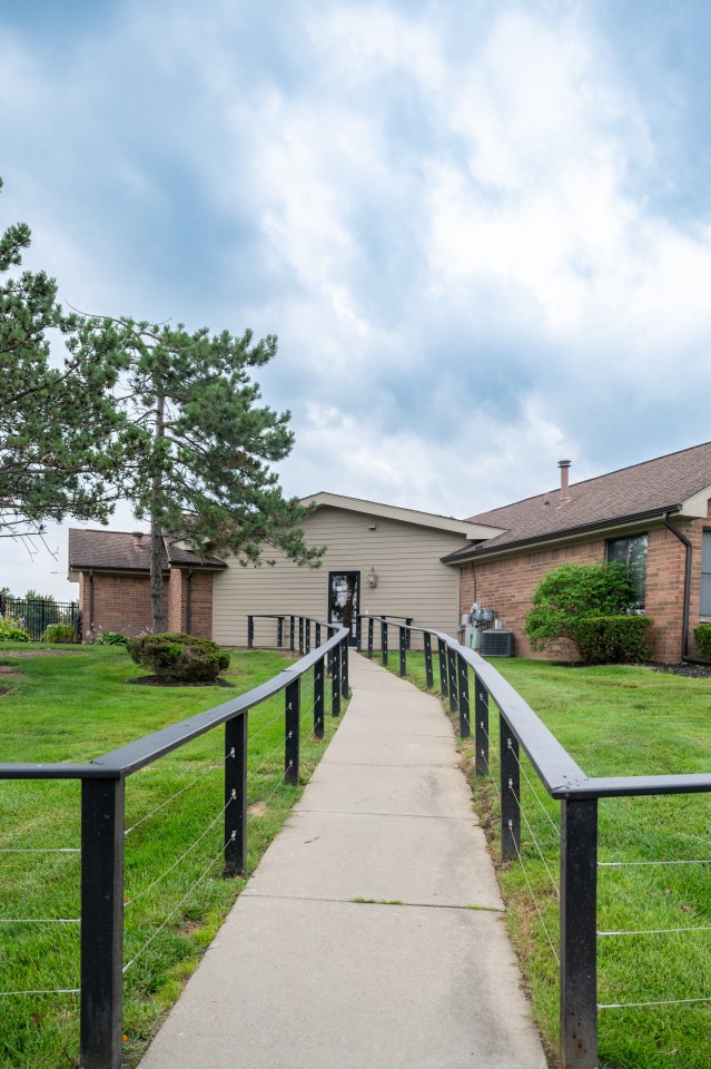 Pine Ridge Apartments Image 27