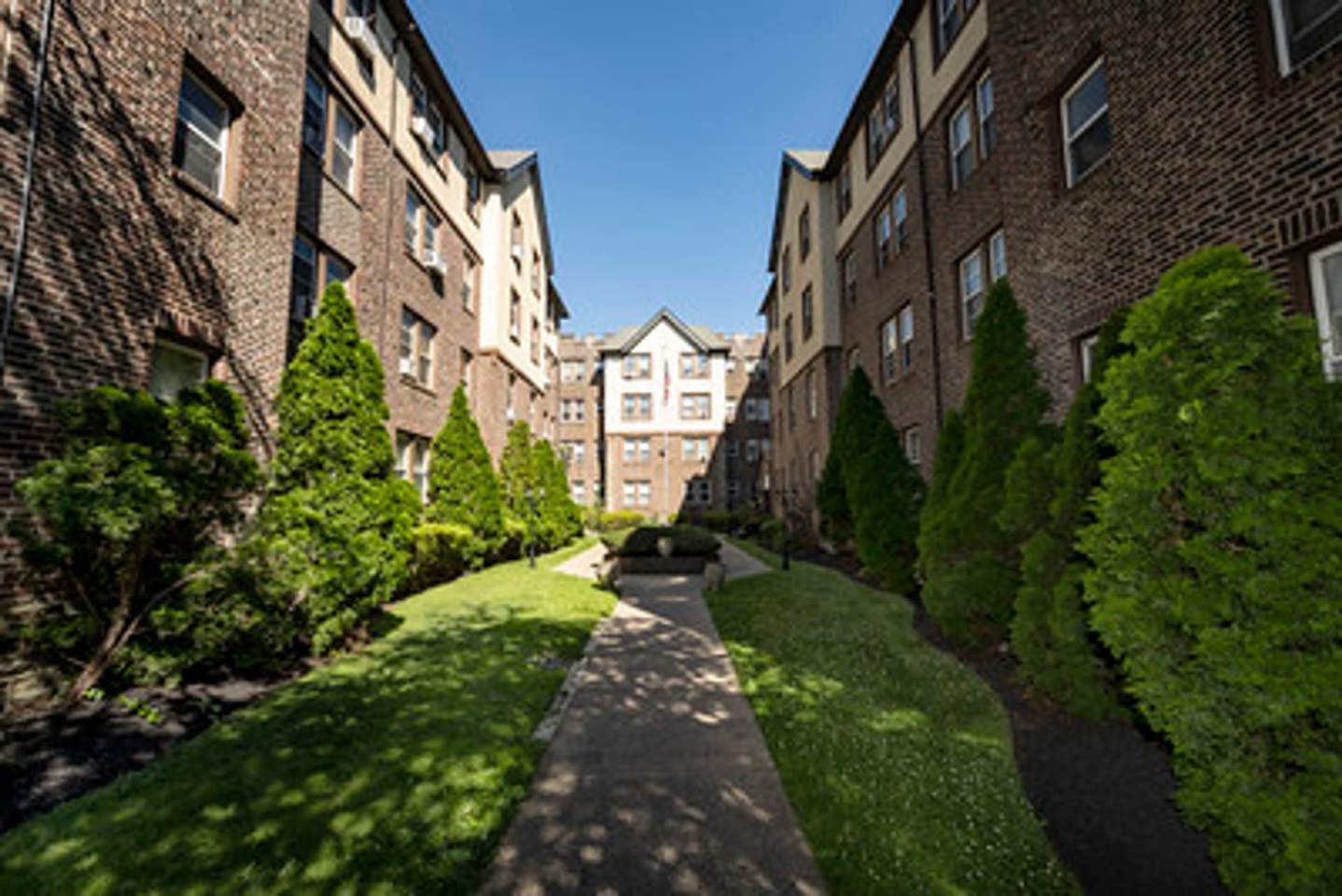 English Manor Image 2