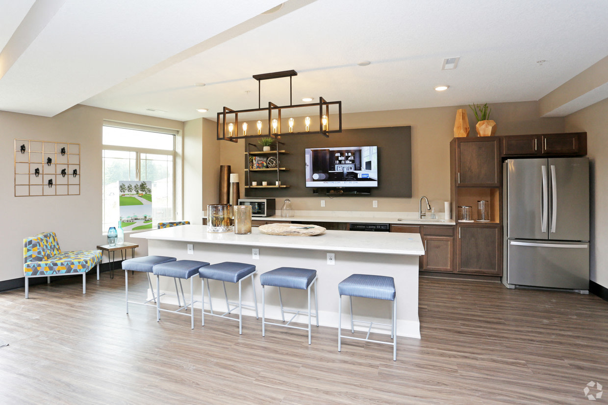 The Sterling at Prairie Trail Image 9