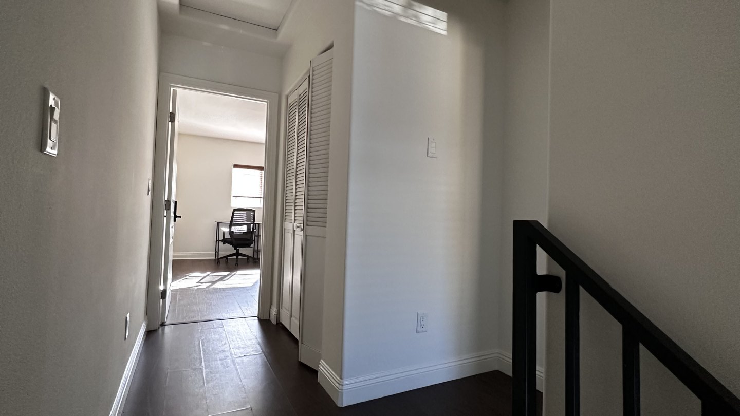 1360 W 24th Street Image 8