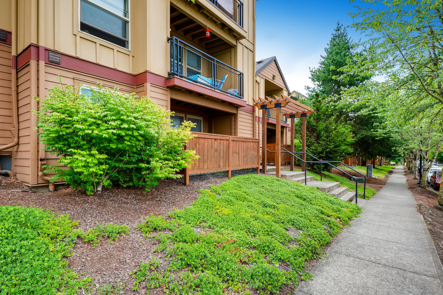 Sunnyside Village Image 1