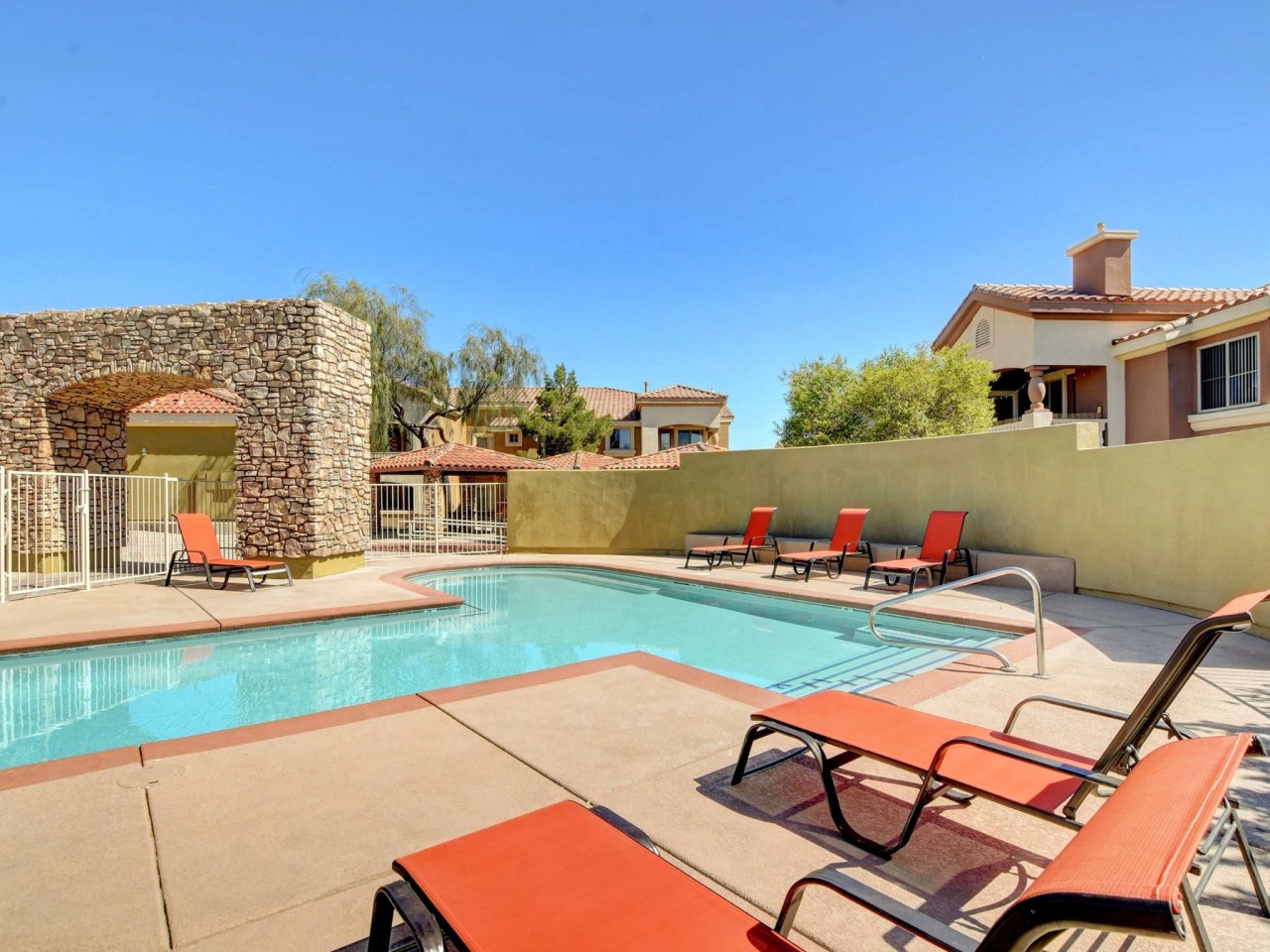 Coronado Bay Club Condo-Apartment Homes Image 33