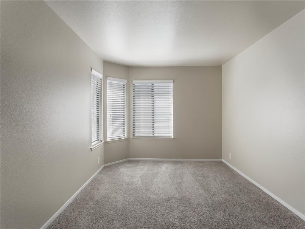 James Pointe Apartments Image 158