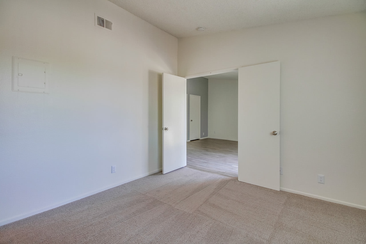 Harbor Cliff Apartments Image 18