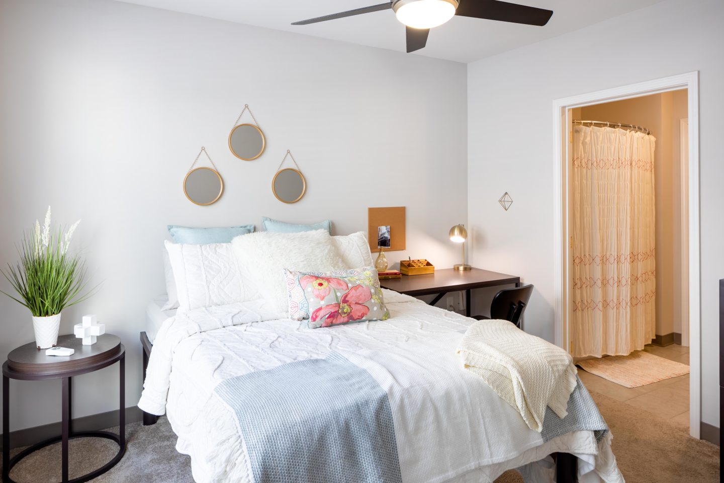 Student Housing - 200 Edgewood Image 38