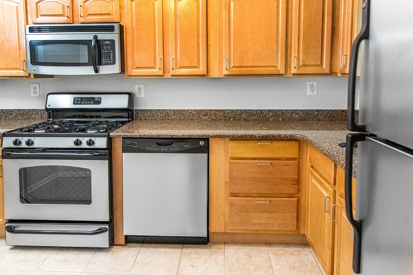 Homestead Gardens Apartments Image 7