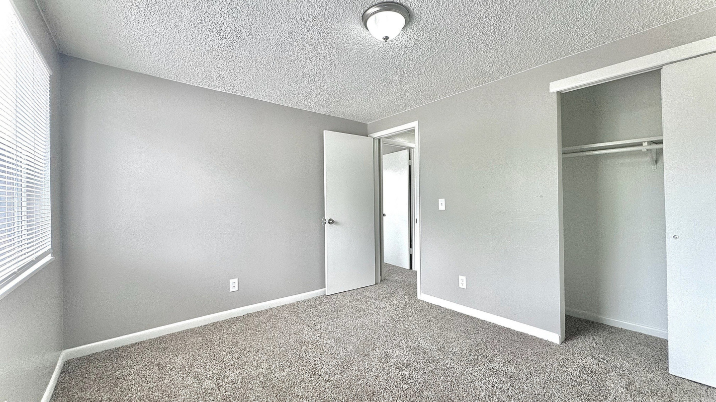 Summit Lofts Apartments Image 8