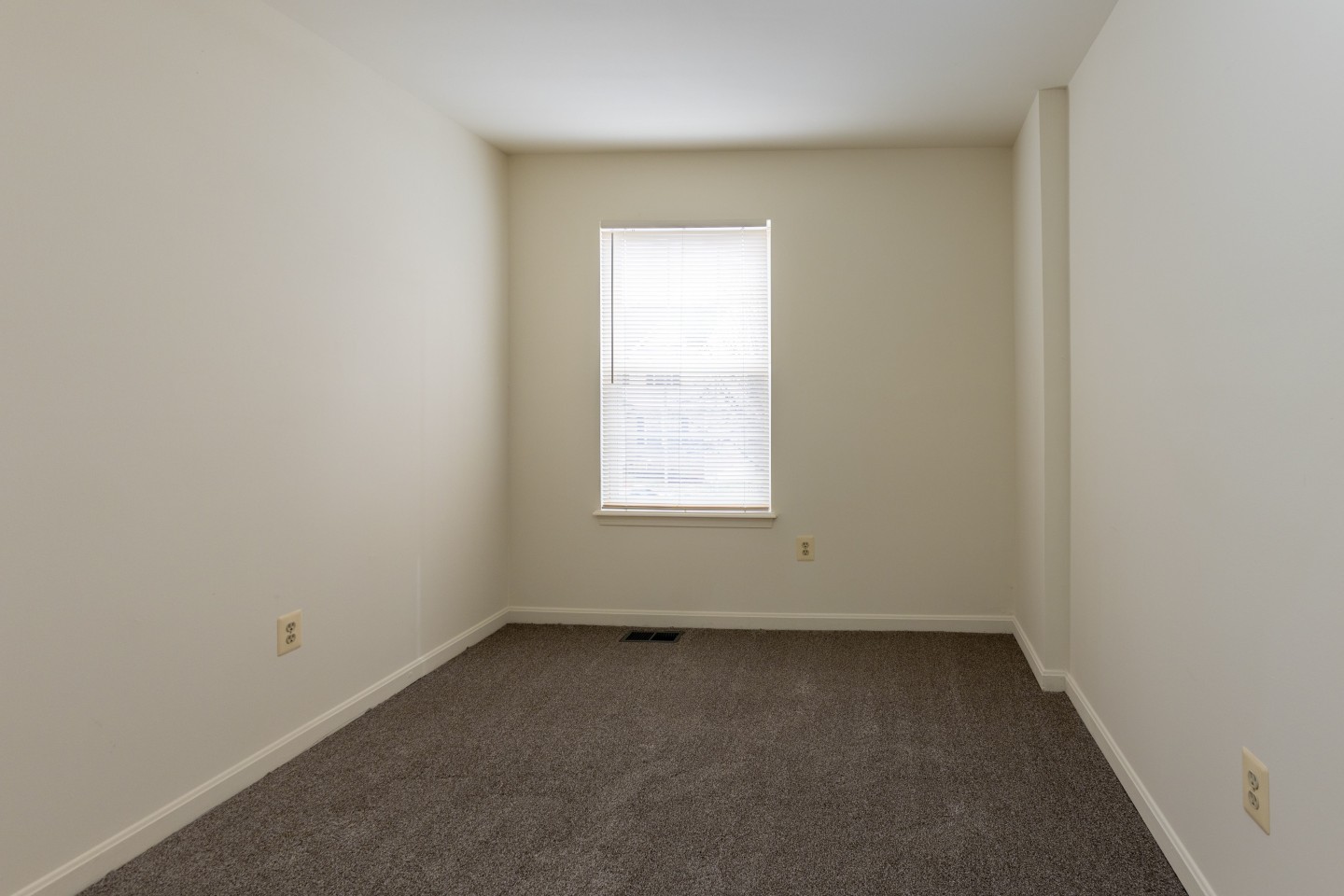 Carlson Woods Townhomes Image 11