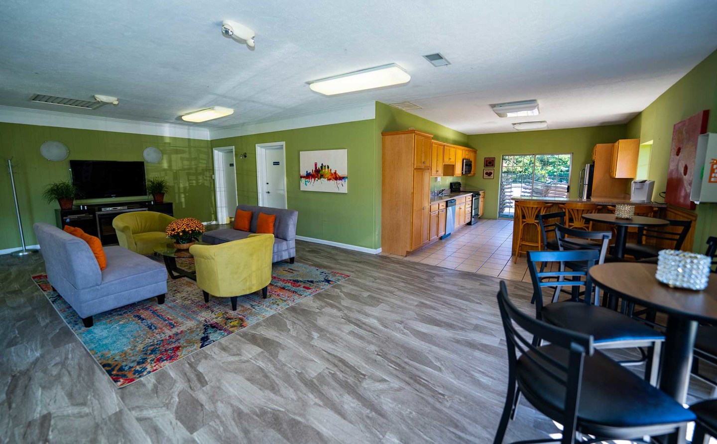 Laurel Village Apartments Image 8