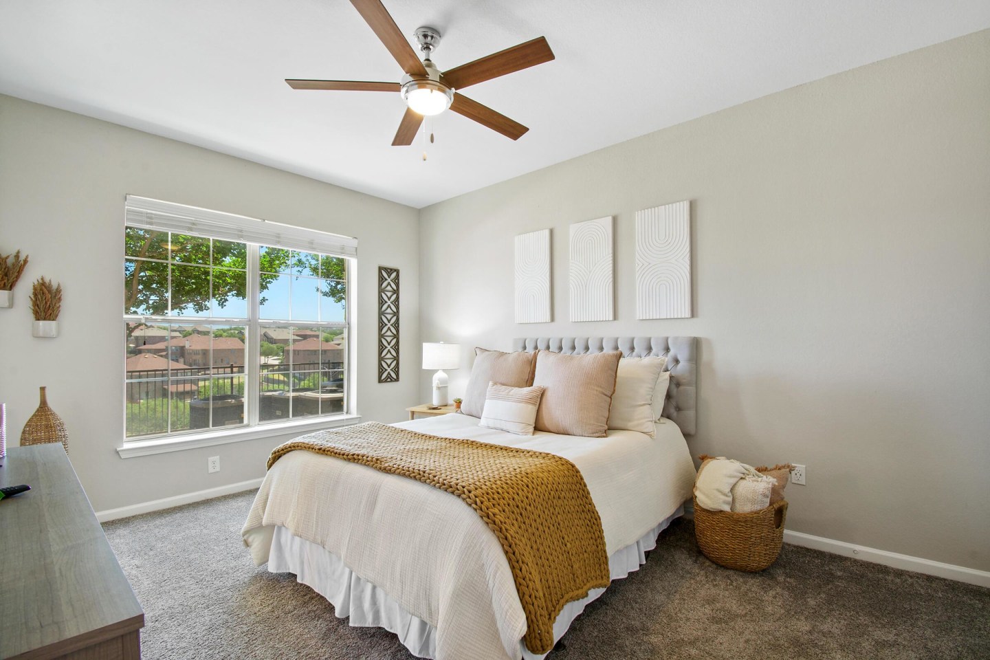Mission Hills Apartments Image 18