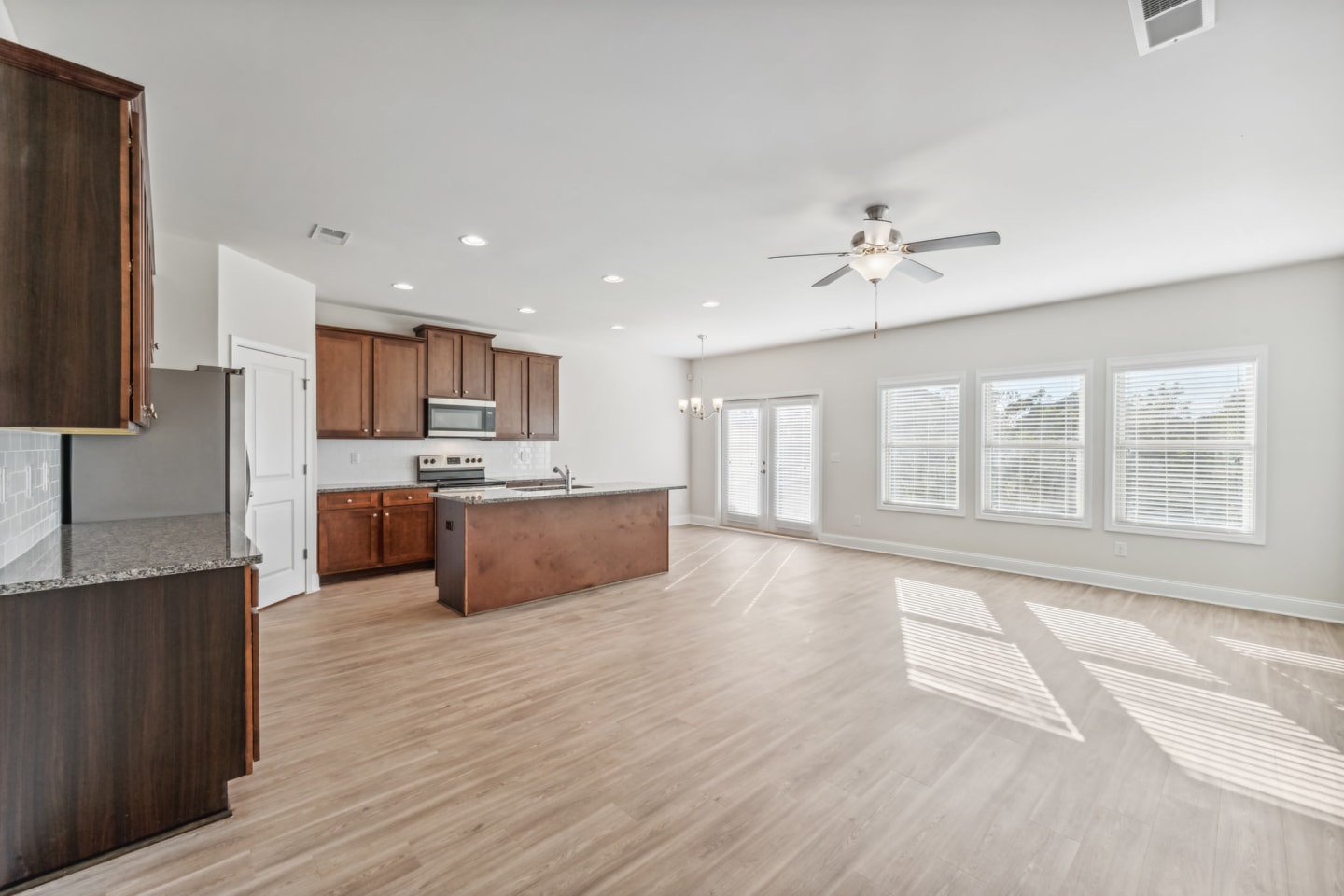 Parkwood Terrace Image 37