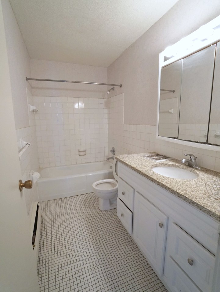Brewster Place Image 13