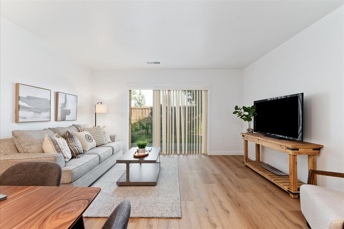 Linder Springs Townhomes Image 35